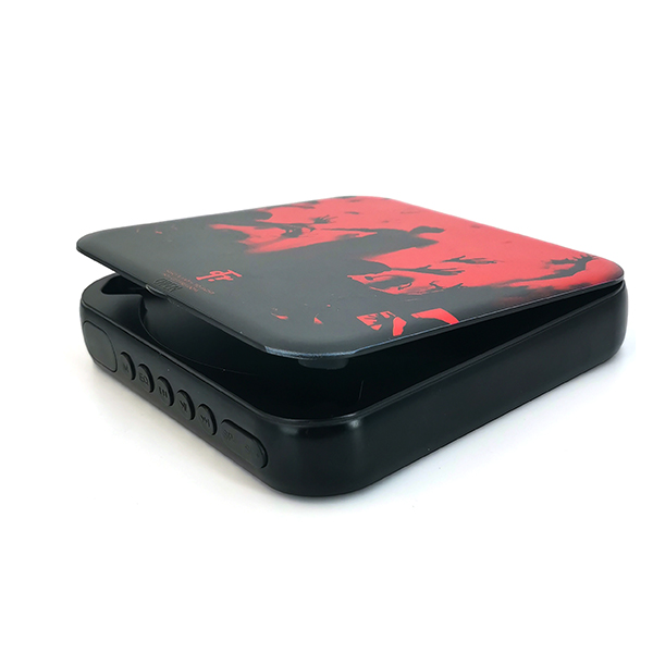Hvorfor er den bærbare Walkman CD -afspiller stadig en værdifuld musikkompisat?